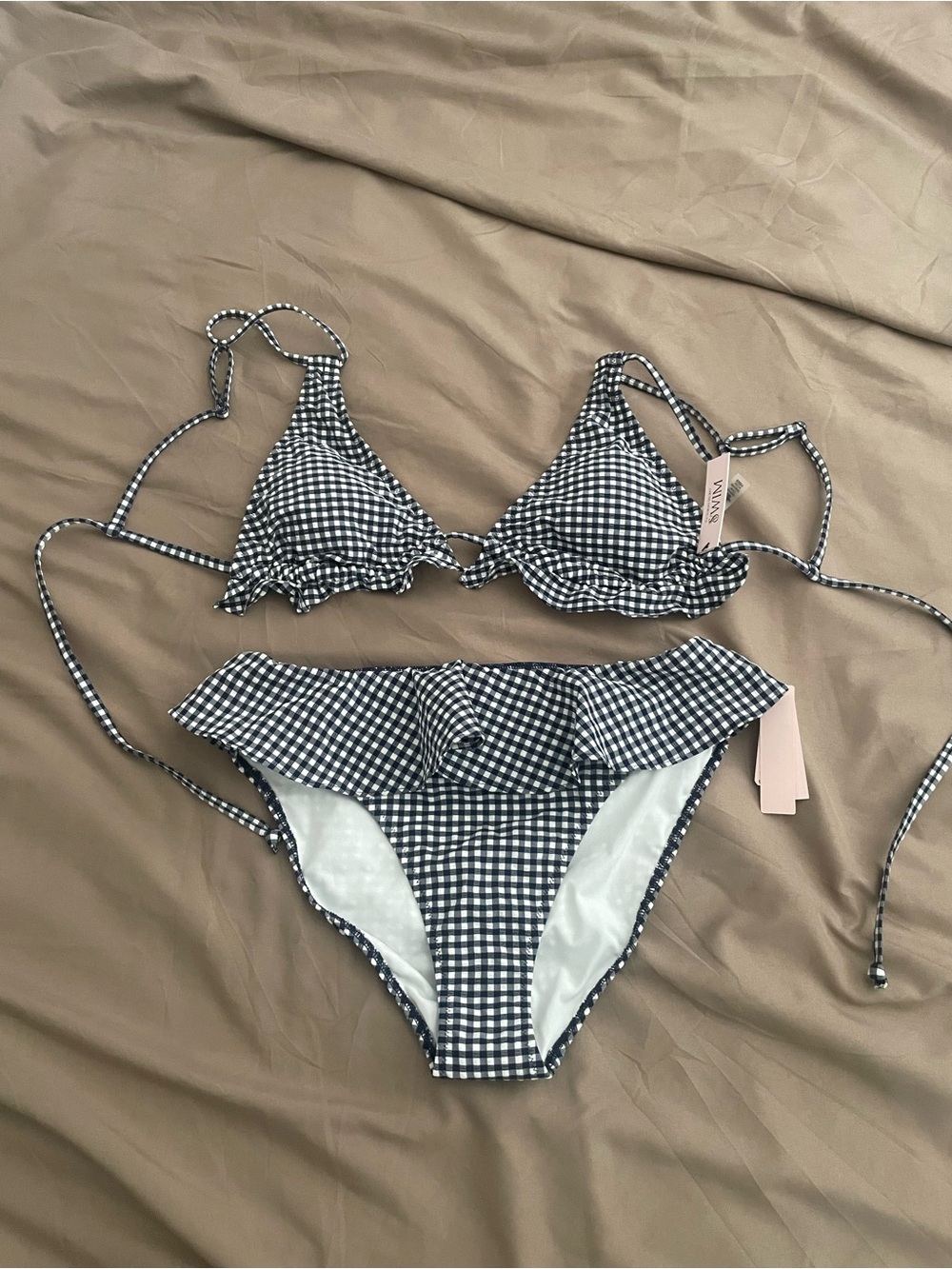 Gingham Ruffle Bikini Set in navy blue White. Top size M&bottoms S.